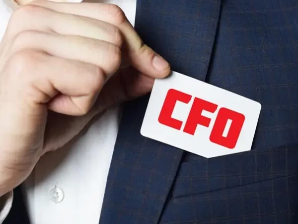 24 أداة لتطوير نفسك كمدير مالي